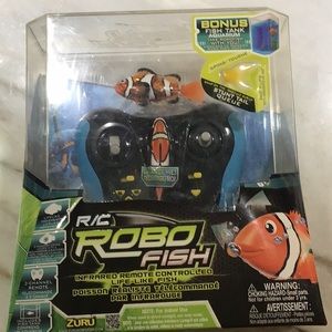 ROBO FISH - Fun remote control fish that comes with aquarium. Unopened.